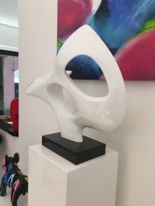 image-oval-scultura-astratta-bianco-3